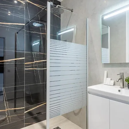 Sweett - Pavillon Madeleine Apartamento *